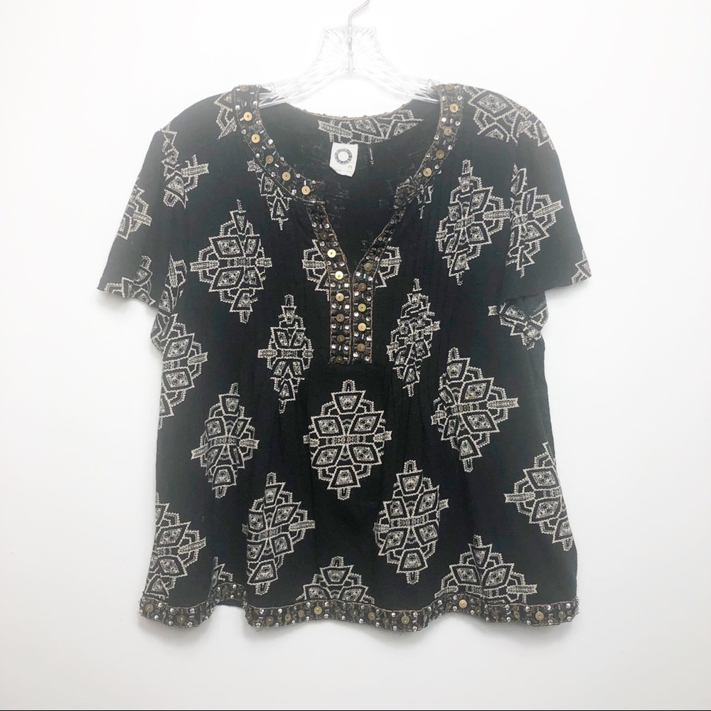Anthropologie Akemi & Kin beaded tunic style top